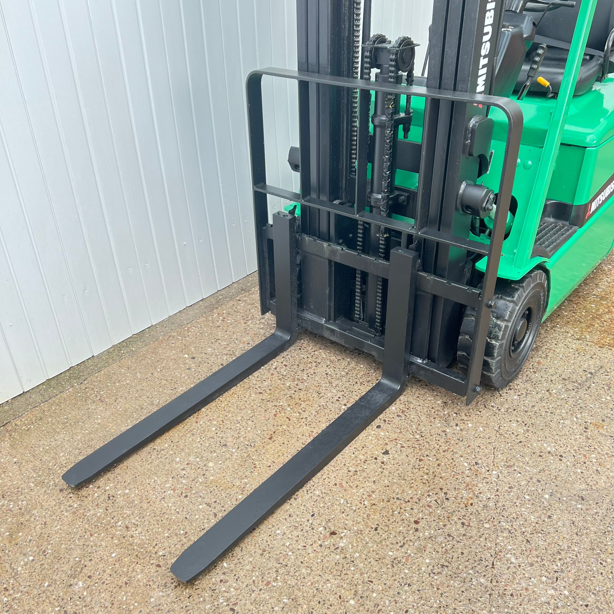 Các Loại Phụ Kiện Chất Lượng Cho Xe Nâng Mitsubishi (3)